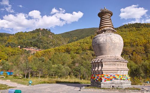 五台山白塔-山西旅游-重庆中青旅